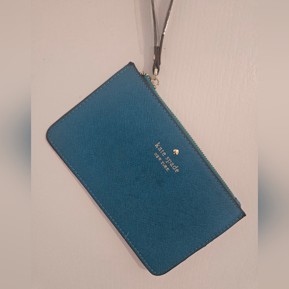 - Kate spade wristlet. NWOT
